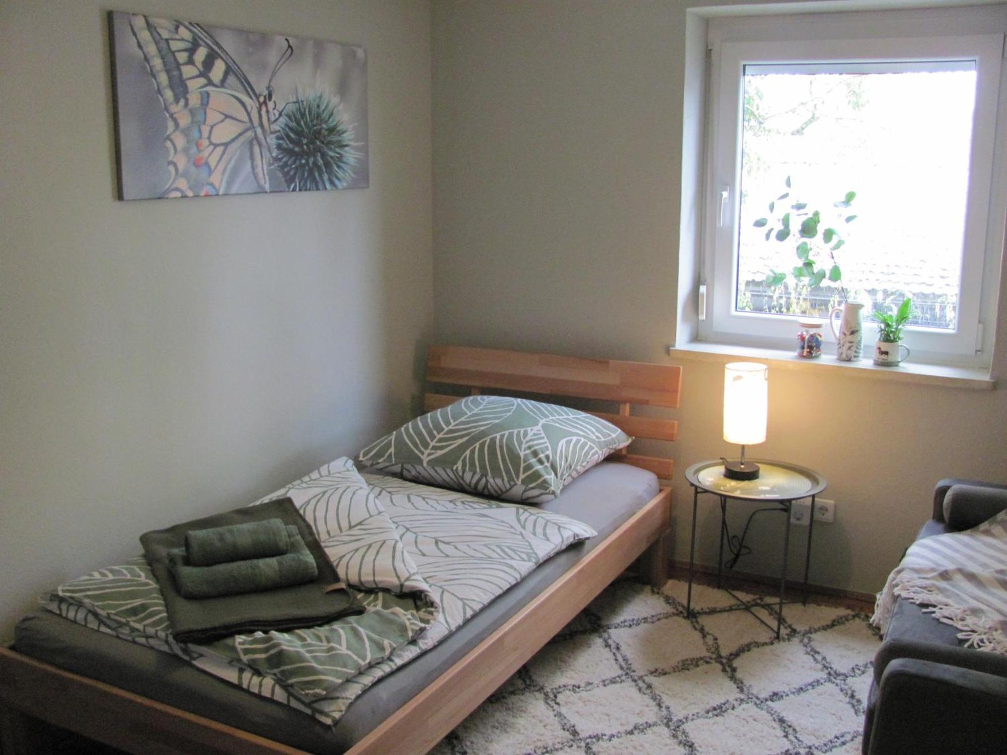 #3 Gemuetliches Ruhiges Zimmer Gartenblick, Gemeinschaftsbad W-Lan Airport Nah Gelegen Mit Late Night Check In Haus Nr 9,5 Trunkelsberg Exterior foto